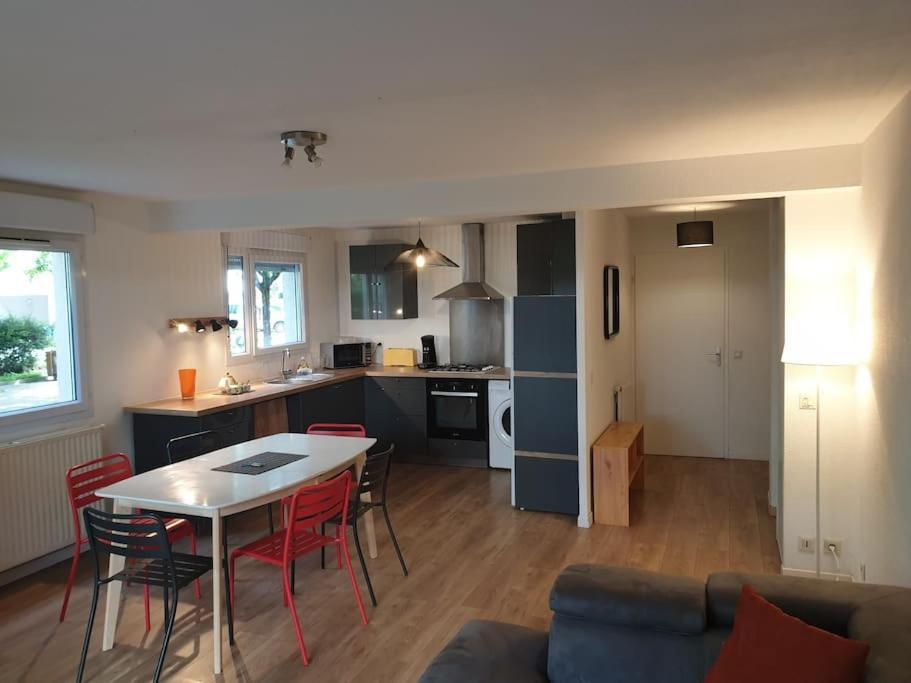 62 M2 Rez De Jardin, Terrasse , 6 Lits Et Parking Apartment Annecy Exterior foto